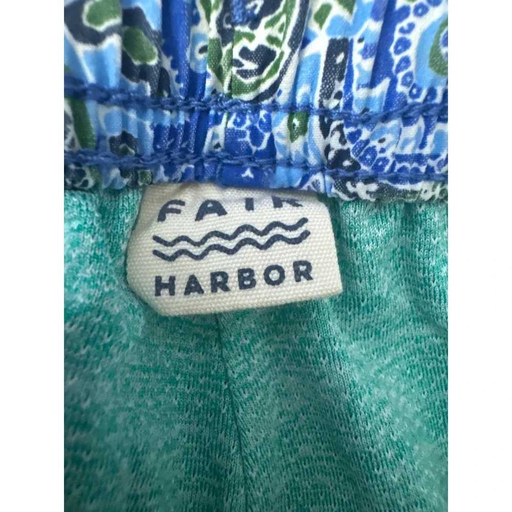 Fair Harbor Mens Blue Green Paisley BreezeKnit Swim Shorts Size M NWT